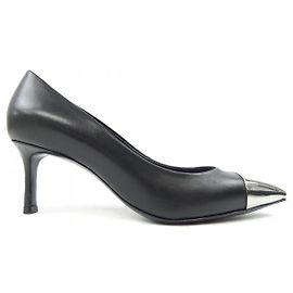 Louis Vuitton Pumps Black