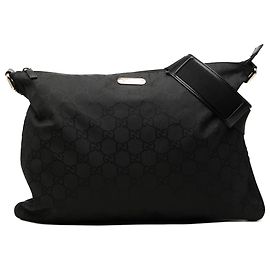 Borsa a tracolla Gucci in nylon GG nero Nero