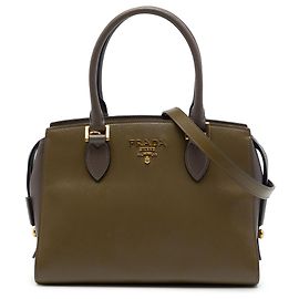 Bolsa Prada Saffiano bicolor castanha com acabamento em couro de bezerro macio Marrom Caqui