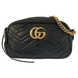 Bolsa Camera Gucci GG Marmont em couro Preto