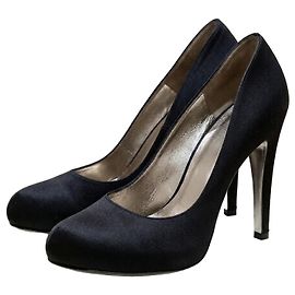Salvatore Ferragamo Black Silk Pumps Black