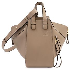 Loewe Hammock Small Handtasche Sand