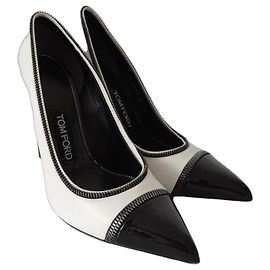 Tom Ford Black and White Leather Patent Pumps Black White