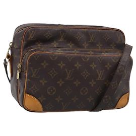 Bolsa de ombro Louis Vuitton Monogram Nile M45244 Outro