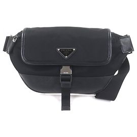 Bolsa Tiracolo Prada em Nylon Preto