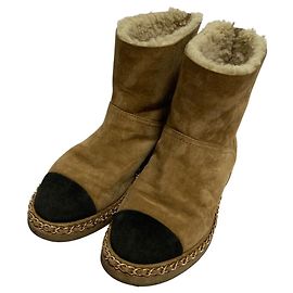 Chanel Shearling Short Boots Black Beige