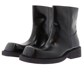 Balenciaga Botines "Rhino Bootie" de cuero negro Negro