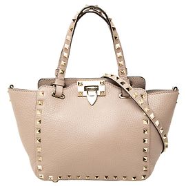 Bolso Valentino Rockstud Mini de piel de becerro granulada marrón Castaño Beige