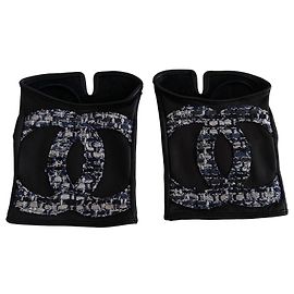 Luvas sem dedos Chanel em couro e tweed preto e azul Preto Azul