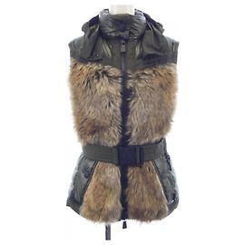 Moncler Grenoble Daunenweste Grün Khaki