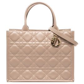 Dior Book Tote Medium in pelle di vitello Macrocannage Beige Beige
