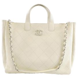 Bolsa Chanel em couro Caviar Branco