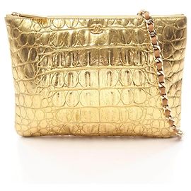 Sac à épaule Chanel en cuir de crocodile embossé Doré Métallisé