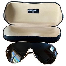 Gafas de sol Chanel CC Logo Negro Dorado