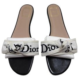 Sandalias slide Dior Dway Negro Blanco