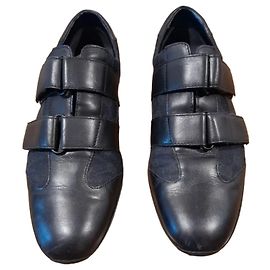 Gucci Baskets en cuir noir avec fermeture velcro Noir