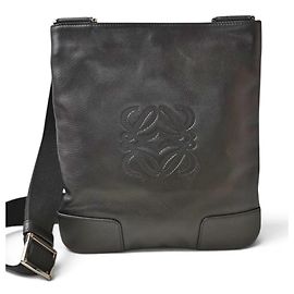 Borsa a tracolla Loewe in vitello nero Nero