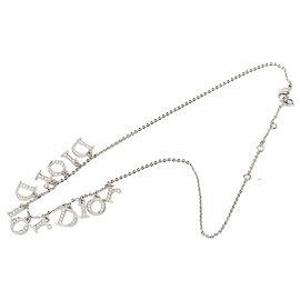 Colar de Berloques Triple Spell Out em Latão Prateado com Cristais Dior Prata