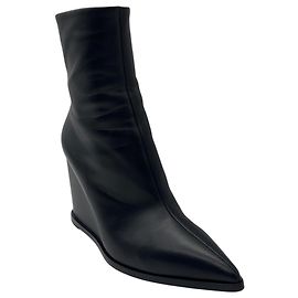 Gianvito Rossi Black Pointed Toe Leather Wedge Heel Ankle Boots Black