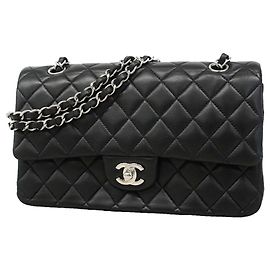 Borsa a tracolla Chanel Matelassé in pelle nera Nero