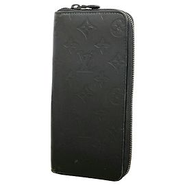 Carteira Zippy Louis Vuitton Monogram Shadow Preto