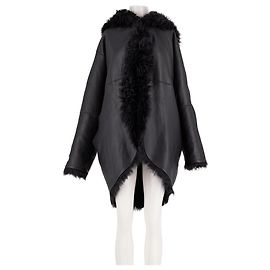 Autre Marque Veste en fourrure noire Black