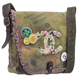 CHANEL Sac messager Graffiti brodé Toile Kaki Argent CC Autre