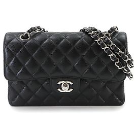 Borsa a tracolla Chanel Matelasse 23 con catena Nero
