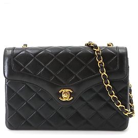 Bolsa de Ombro com Corrente Chanel Matelasse Preto