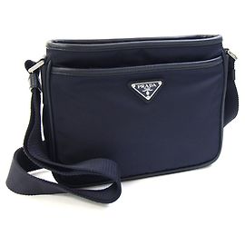 Bolsa de Ombro Prada em Nylon e Couro Azul Marinho Azul marinho