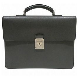 Louis Vuitton Taiga Robusto 1 Leather Briefcase Black