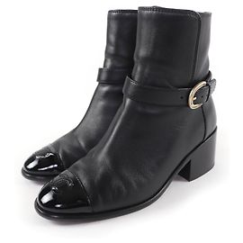 Chanel Lederstiefel Schwarz