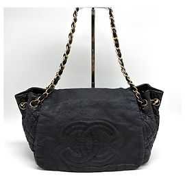 Bolsa de ombro com corrente Chanel em couro dourado Dourado