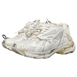 Balenciaga Runner Sneaker Braun Mesh Nylon Braun