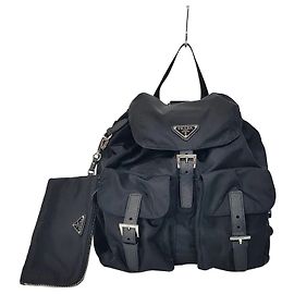 Prada Zaino Medium in Re-Nylon Nero