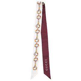 Gucci Lenço de seda com nó para o pescoço com padrão floral e horsebit Multicor