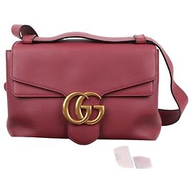 Gucci Bolsa de Ombro GG Marmont Medium com Aba Vermelho