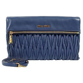 Miu Miu Bolsa tiracolo matelassé azul Azul