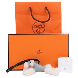 Pingente para bolsa Hermès Buddy Cinza em pele de vitello Marrom