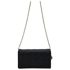 Dior Bolsa Lady Cannage em pele de cordeiro Marrom
