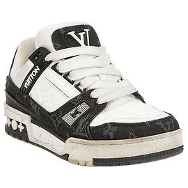 Louis Vuitton Trainer Sneakers Blue Leather Denim Blue