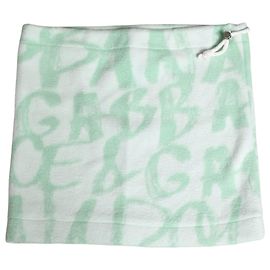 Dolce & Gabbana Gorro com protetor de pescoço em nylon com estampado de logótipo branco para homem Branco