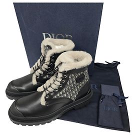 Dior Oblique Explorer Shearling Ankle Boots Brown