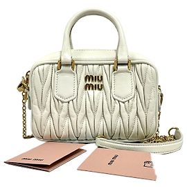 Miu Miu Mini mala tote e mala de ombro em nappa matelassé Branco