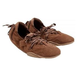 Acne Low Top Sneaker aus Wildleder Braun Braun