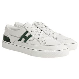 Hermès Deep Sneaker Grün aus Kalbleder Grün