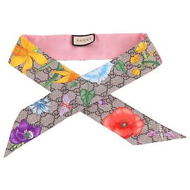 Gucci Pañuelo de seda con estampado floral Multicolor