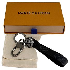 Louis Vuitton Llavero Dragonne Monogram Eclipse Multicolor