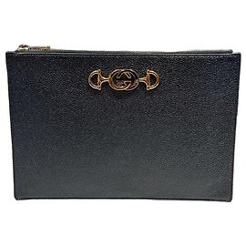 Gucci Clutch de couro preto Preto