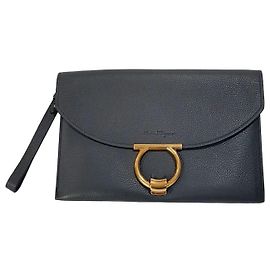 Salvatore Ferragamo Clutch Gancini Margo Marrom